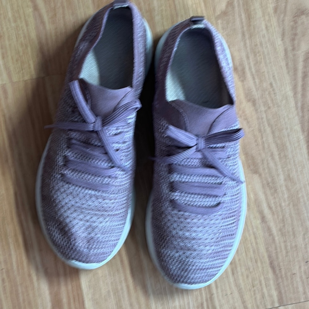 Sketches purple slip on shoe size 10